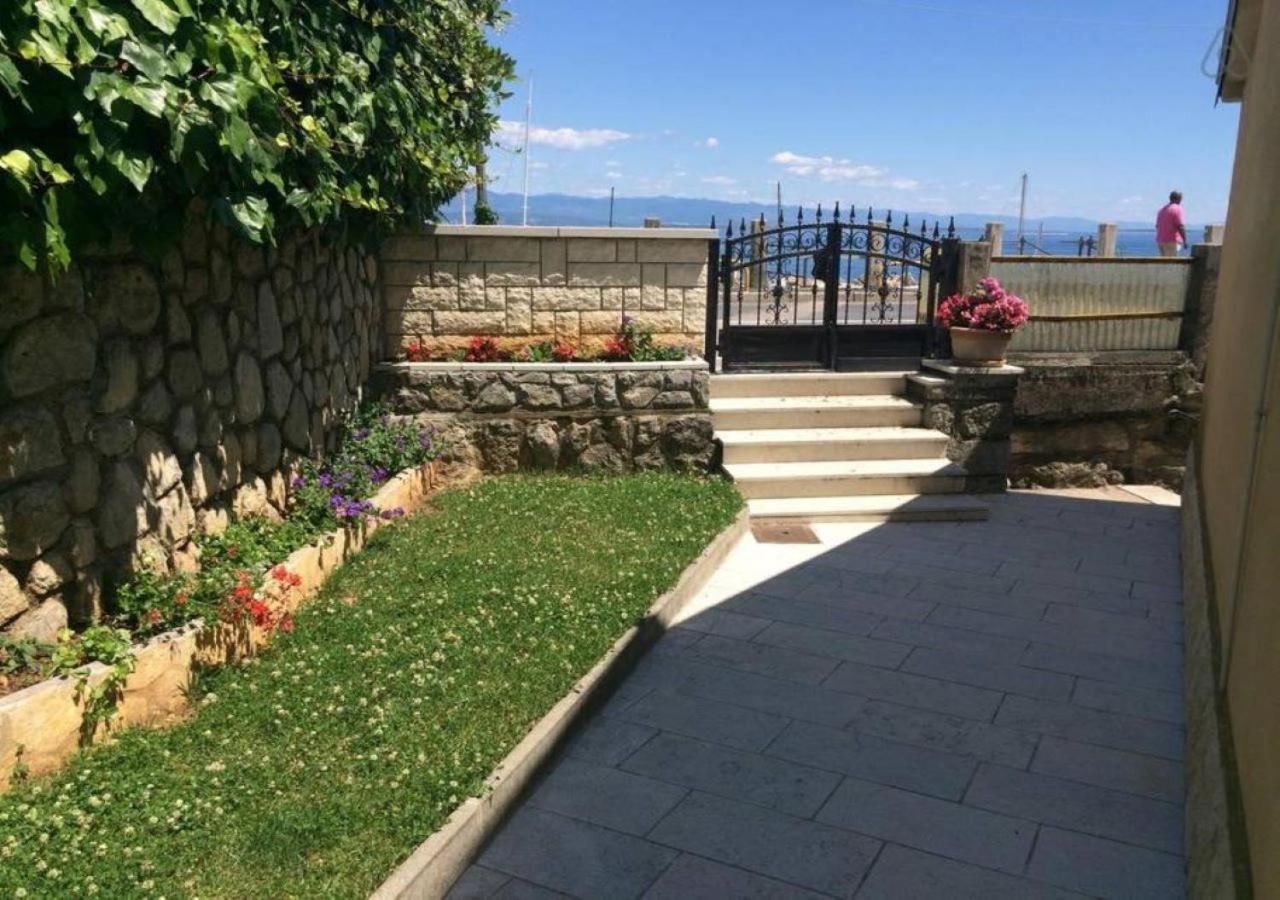 Apartment Gobac Ičići Buitenkant foto