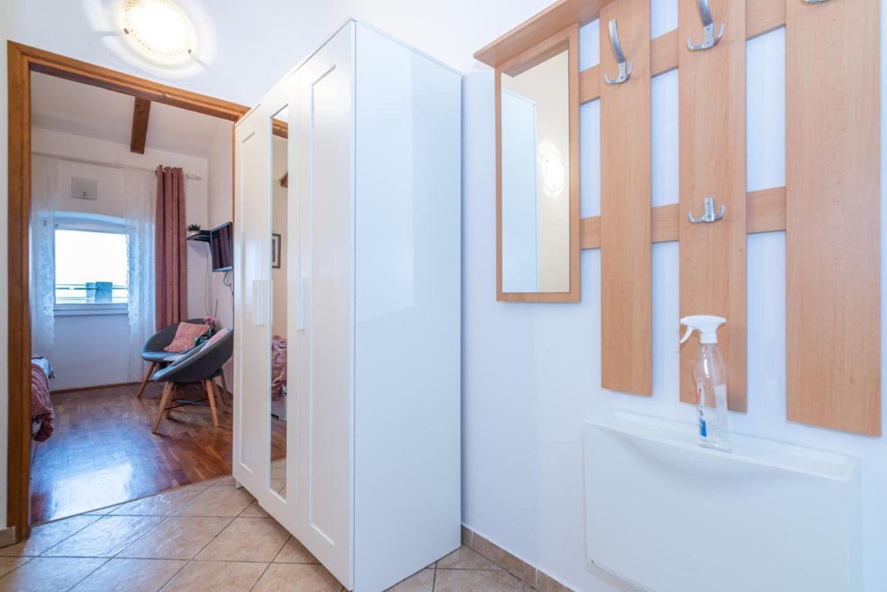 Apartment Gobac Ičići Buitenkant foto