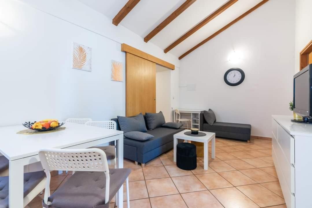 Apartment Gobac Ičići Buitenkant foto